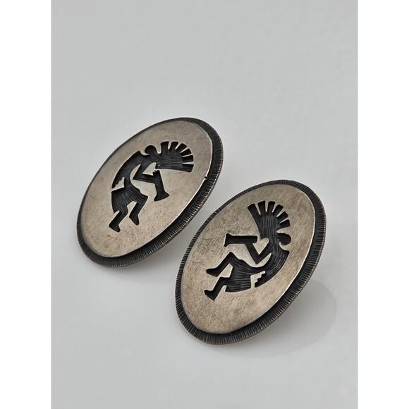 VINTAGE STERLING SILVER KOKOPELLI NATIVE AMERICAN EARRINGS - Picture 1 of 16